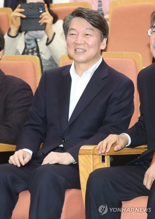 安, '文대세론' 돌파전략은…자강론 띄우며 '양자구도' 정조준 - 2