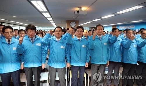 바른정당 선대위 출범…김무성 주도 3인 체제 완성(종합) - 2