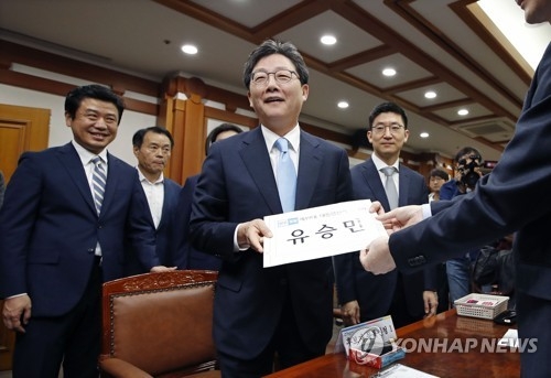 유승민, 직접 후보등록 하며 '완주' 의지…黨일각 '사퇴론' 일축(종합) - 1