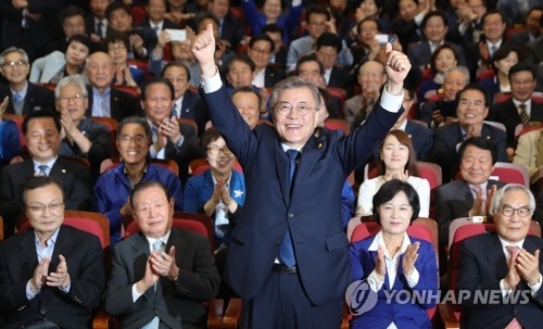 文으로 진보결집, 보수는 洪·安 분산…세대 대결구도 뚜렷 - 1
