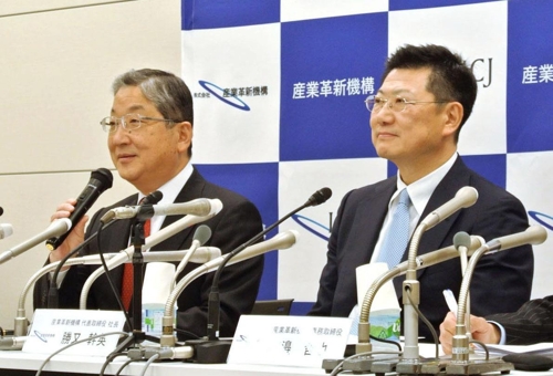 "도시바메모리 출자 검토중입니다"
