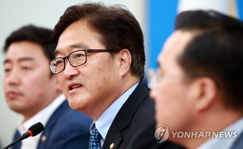우원식 "野와 의제 제한없는 정례회의…질서있는 개헌"(종합) - 1