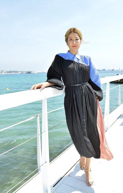 칸영화제 찾은 전혜진