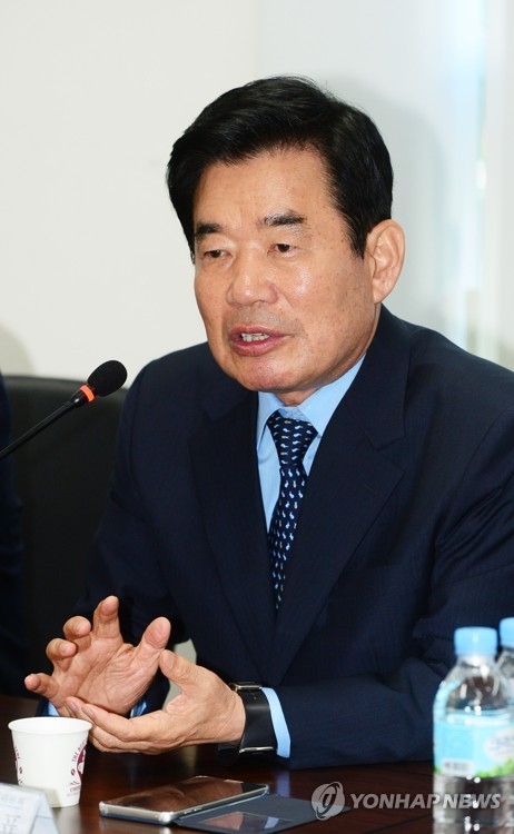 김진표 "작은 정부가 좋은 정부라는 잘못된 믿음 버려야" - 1