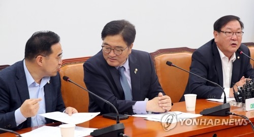 與 "국민의당, 새빨간 거짓말로 정치공작…석고대죄해야" - 1