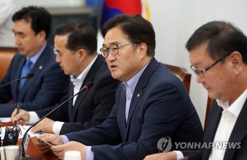 與 "결정적 하자 없다"…송영무 엄호 속 김상곤 청문회 주시 - 1