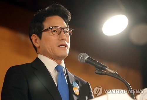 정병국 "윤한홍으로부터 洪 바른정당 입당 의사 들어" - 1
