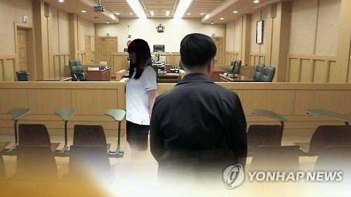 초등생 친딸 성폭행 '인면수심' 50대 항소심도 징역15년 - 1