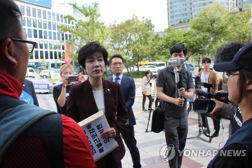 현장에서 소통하는 고용부 장관