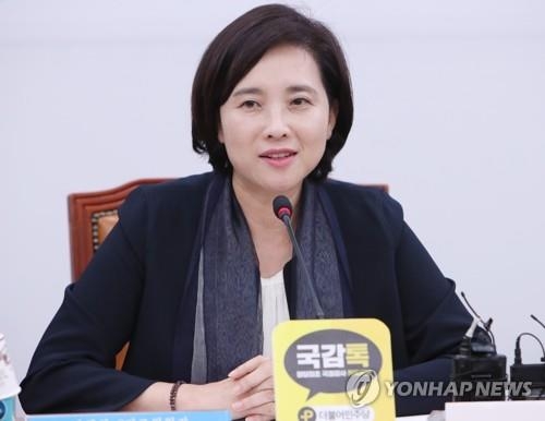 유은혜 "지난해 고교 학생부 기록정정 18만 건…매년 급증" - 1