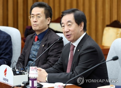민주·한국·'통합신당', '물고 물리는' 3각 공방전 - 2