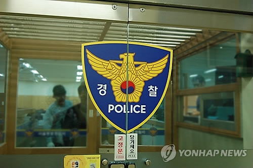 충북교육청 공무원 볼링장서 지갑 훔쳤다 덜미0