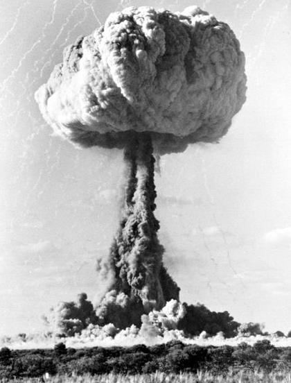 1956년 마랄린가에서 실시된 원폭 실험 모습[출처: 호주국립기록관(NAA)]