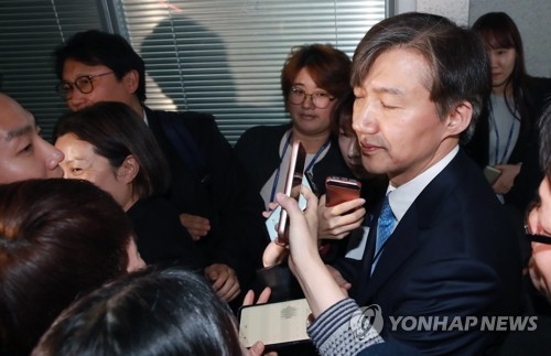 한국당, '댓글조작' 진상규명 무기한 천막농성…모처럼 한목소리 - 3