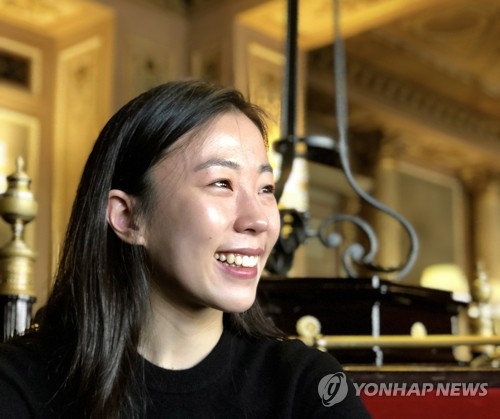 활짝 웃는 발레리나 박세은
