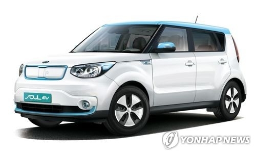 기아차 쏘울 EV 인기…올해 팔린 10대 중 7대가 전기차 - 1