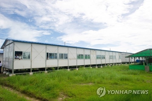 '개점휴업' 로힝야 난민 임시 수용소[AFP=연합뉴스 자료사진]