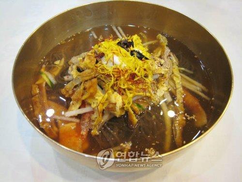 소고기 육전이 가득한 진주냉면