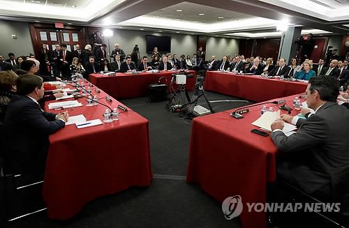 美 의회, 장벽예산 협상 첫 회의