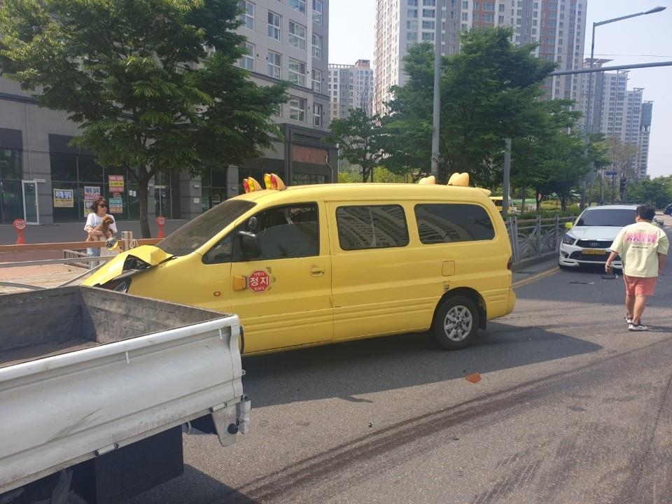 어린이 통학 승합차 사고