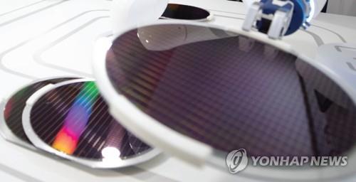 "이르면 7월 늦어도 8월 금리인하"…연말에 또 내릴까 - 2
