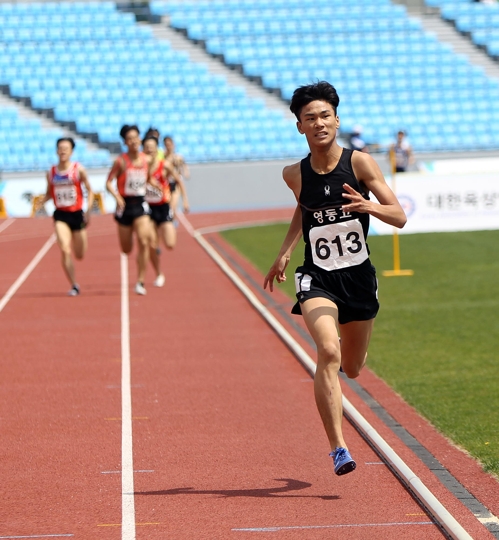 한국 육상 남자 중거리 유망주 이재웅