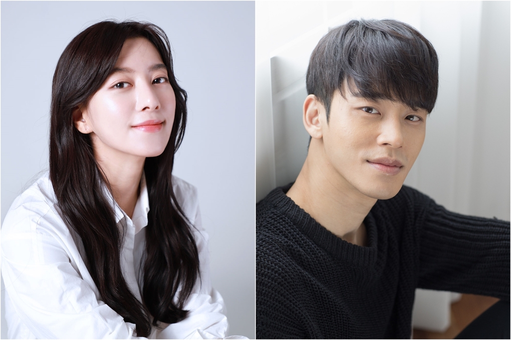 배우 최윤소(왼쪽)와 설정환