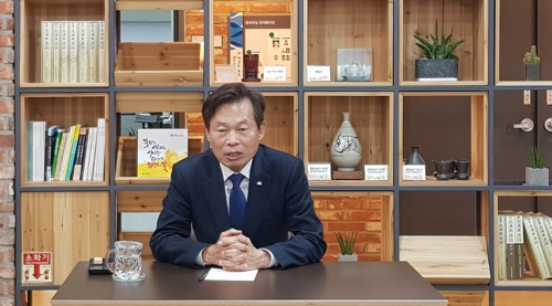 퇴임하는 나소열 충남도 문화체육부지사
