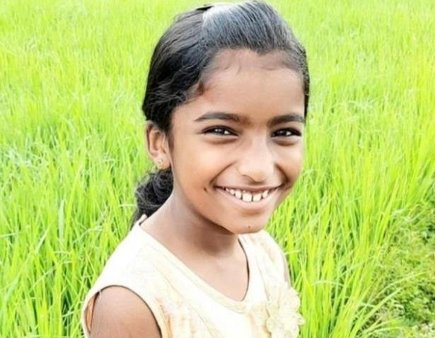 학교 교실에서 뱀에 물려 사망한 인도 여학생