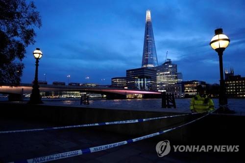 '칼부림 테러'가 발생한 영국 런던브리지