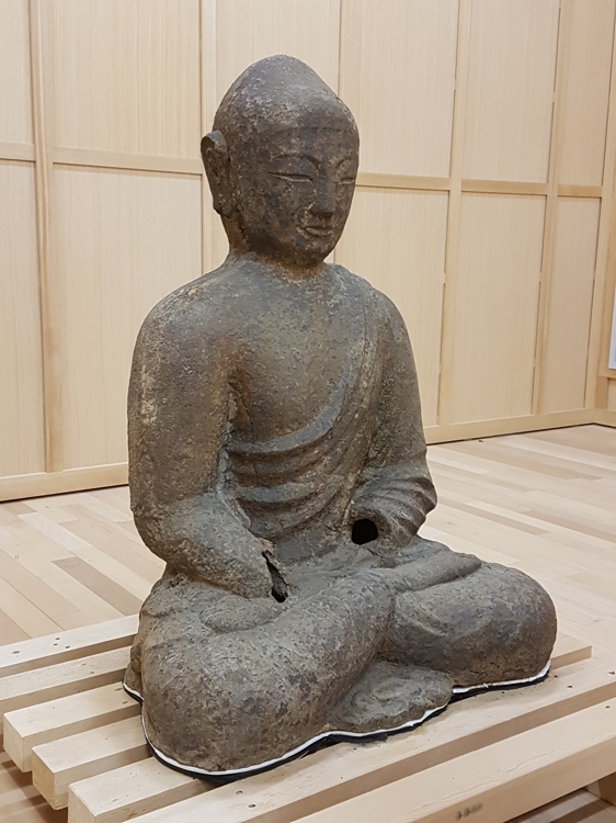 그동안 미등록 상태였던 통일신라시대 철조여래좌상