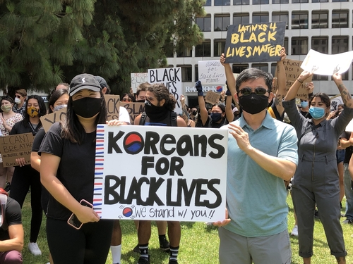 LA 한인타운에서 열린 '흑인 생명도 소중하다' 항의시위