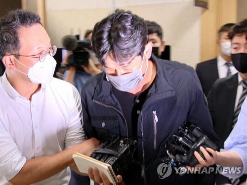 최숙현 선수 가해 혐의 받는 김규봉 감독