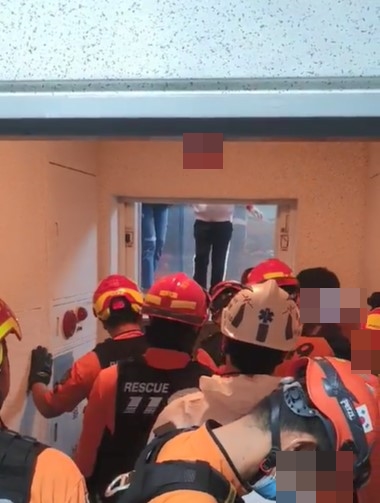 아파트 엘리베이터 갑자기 급상승…모녀 '공포의 2시간'