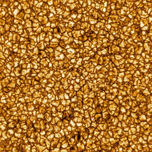 이노우에 태양 망원경이 첫 이미지로 내놓은 태양 표면