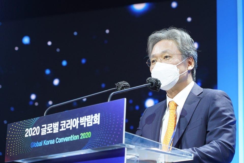 공공외교 우수사례 발표하는 손혁상 코이카 이사장