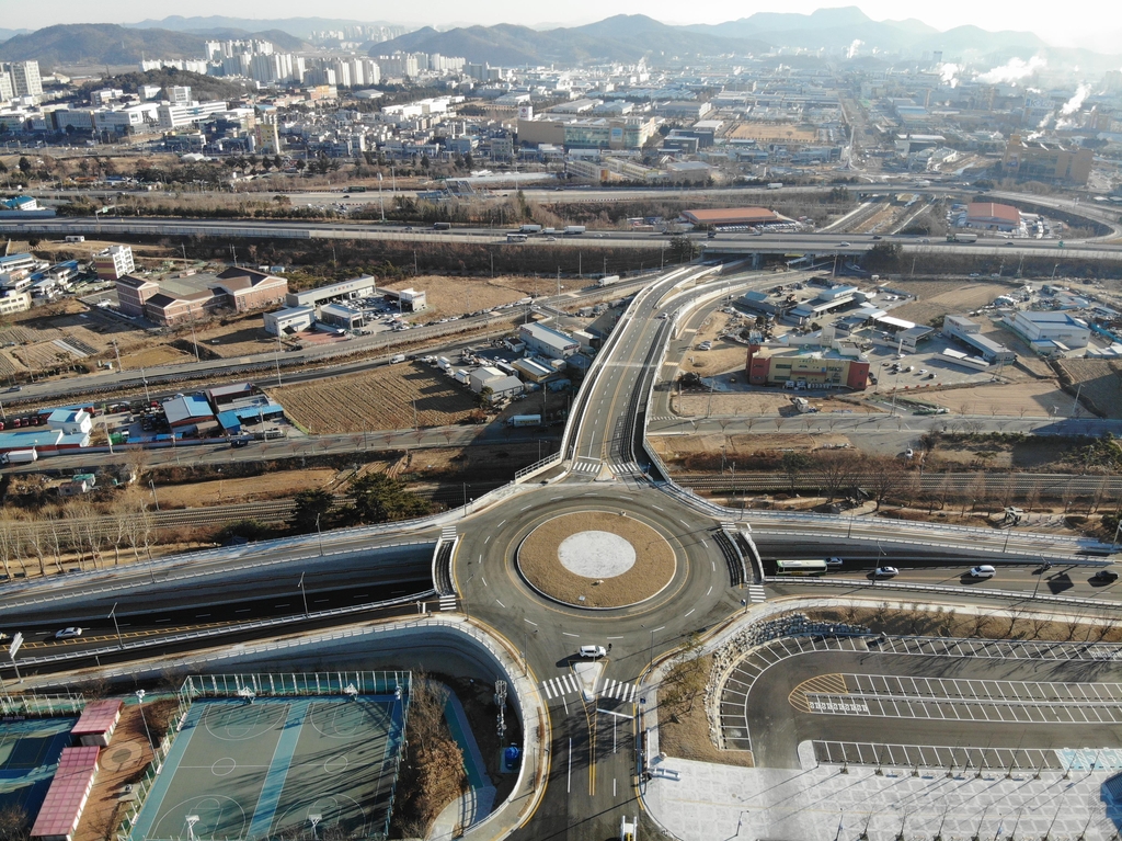 구미 시민운동장 앞 신설도로