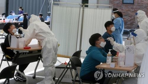 학생들 코로나19 검사