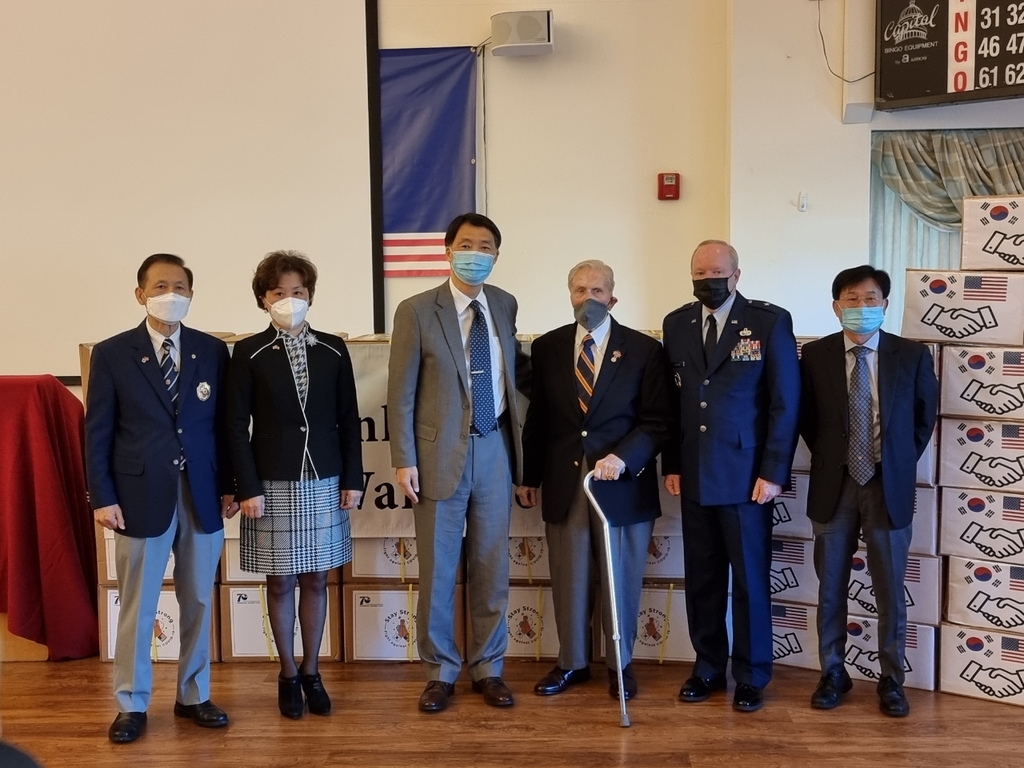 장원삼 주뉴욕 총영사, 펜실베이니아주 국방보훈처에 마스크와 손세정제 기증