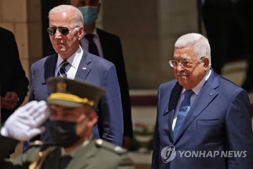 팔레스타인 베들레헴 찾은 바이든(좌) 미국 대통령