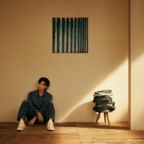 La imagen muestra a RM, el rapero de BTS, en una foto promocional de su álbum de debut en solitario, "Indigo", lanzado el 2 de diciembre de 2022. (Foto proporcionada por Big Hit Music. Prohibida su reventa y archivo)