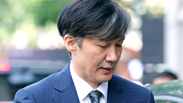 조국 '학종 불신' 키웠다…"부모 인맥이 스펙"