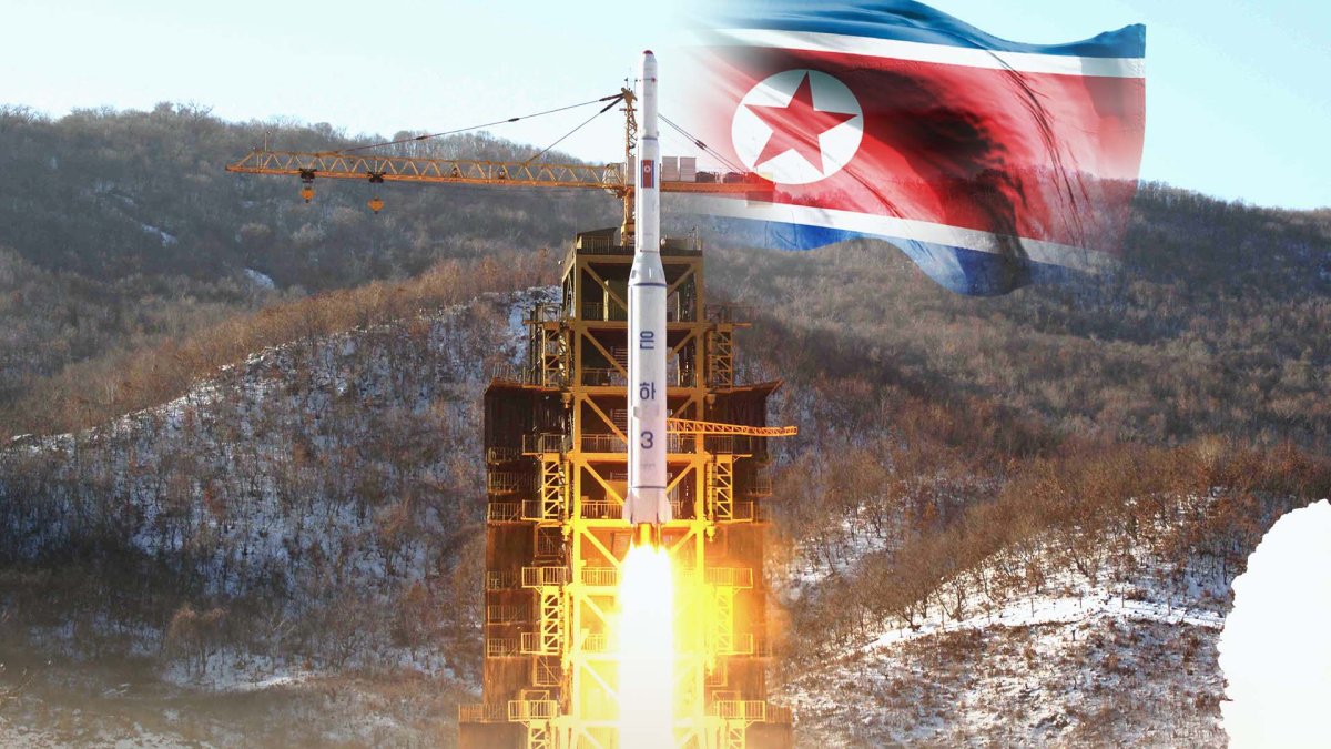 北 "대단히 중대한 시험"…ICBM 고체연료 시험한 듯