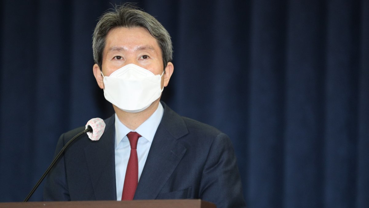 이인영 "새로운 남북관계, 연락사무소 재개로 시작"