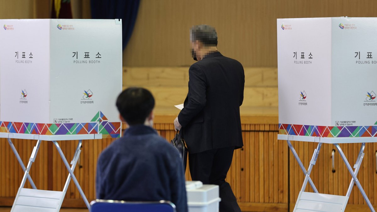 재보선 잠정투표율 55.5%…'강남3구'는 60% 넘어