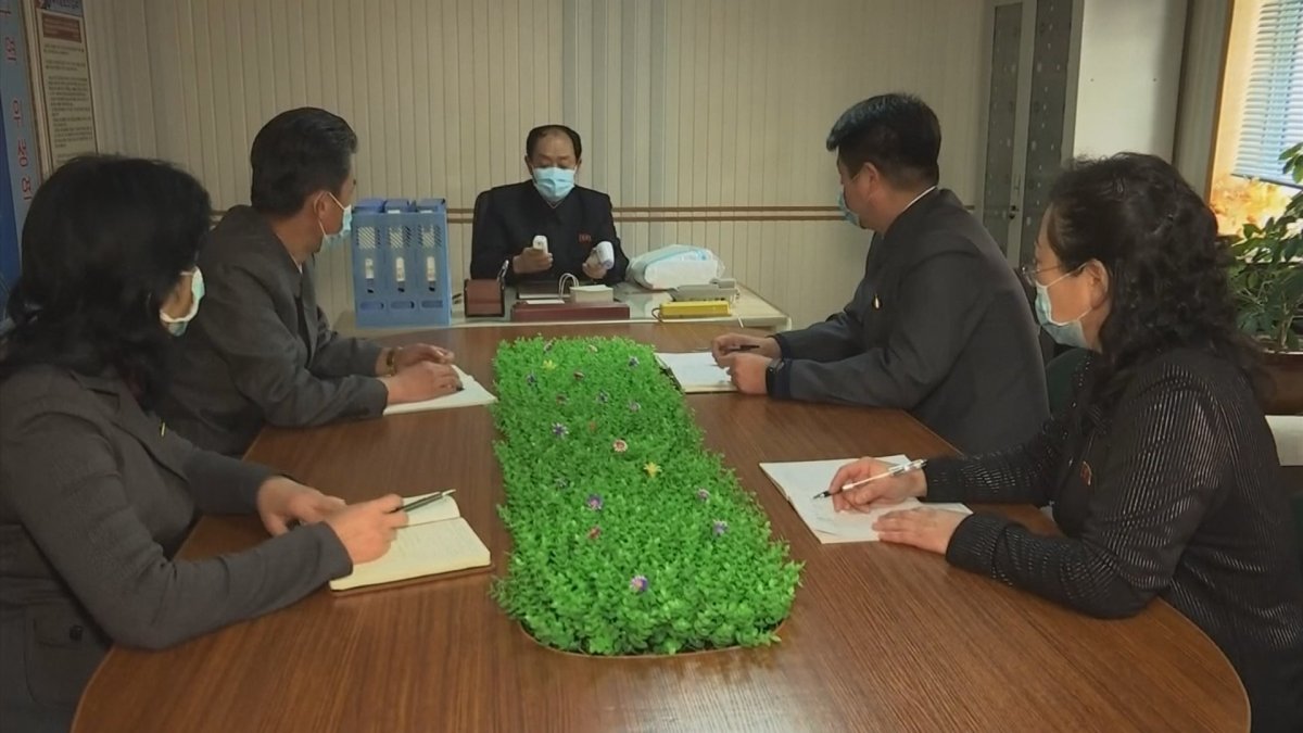 北 "코로나 백신, 만능 해결책 아냐…방역 장기화"