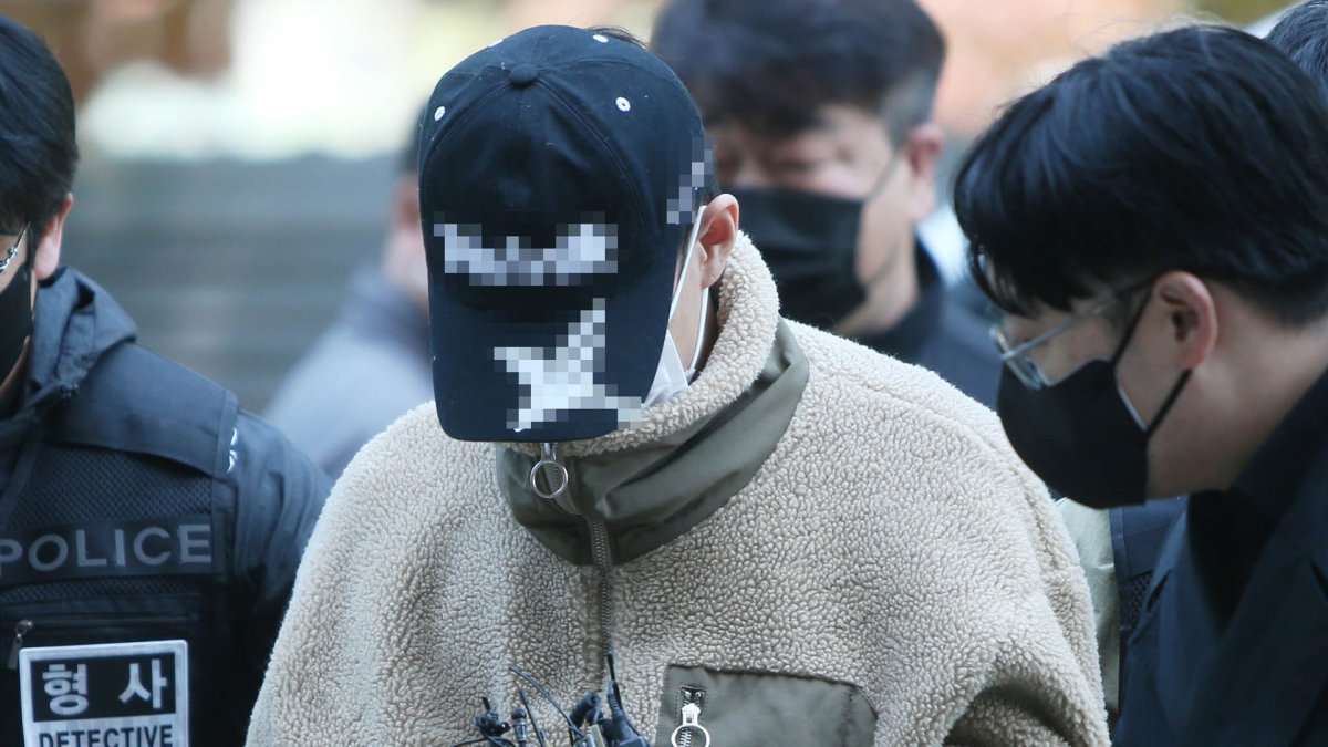 '친누나 살해유기' 20대, 2심도 징역 30년