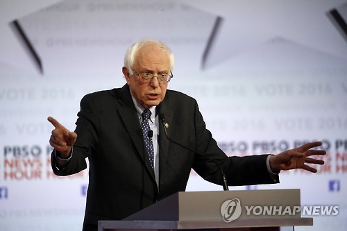 미국 민주당 대선 경선주자인 버니 샌더스 상원의원 << AP=연합뉴스 >>