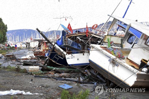 지난달 규모 6.7 지진 강타한 터키 보드룸 해안