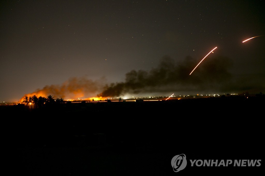 국제동맹군과 SDF의 공격에 불타는 IS 최후 거점 바구즈